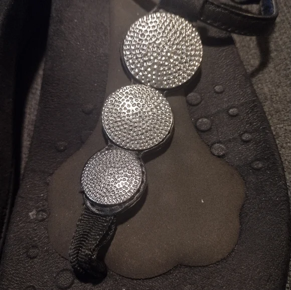 Vionic Lizbeth sandals size 9 - Picture 3 of 9